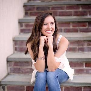 Meet your Posher, Alyssa